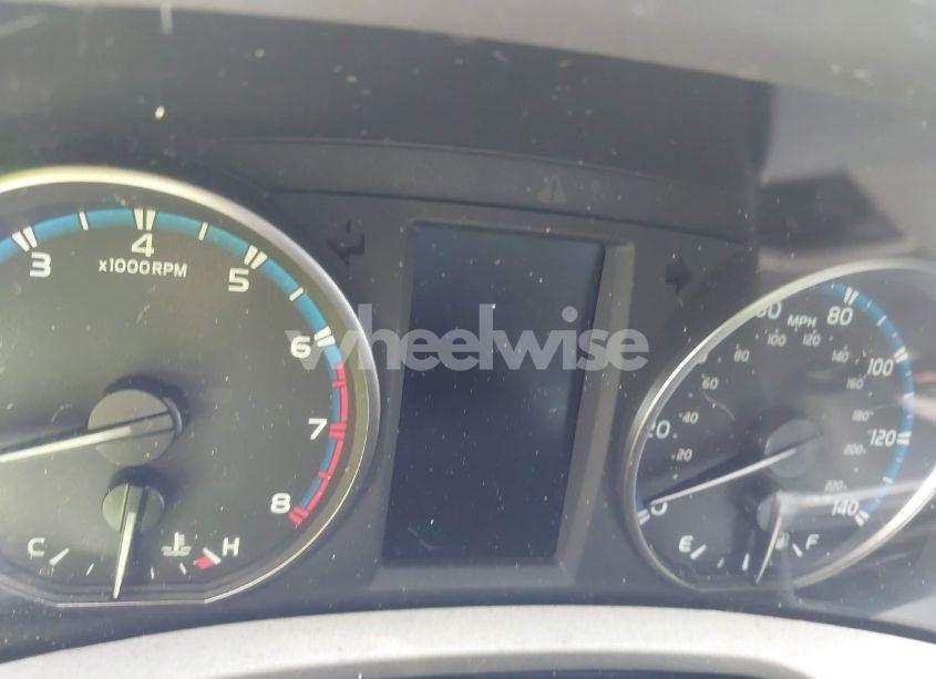 Photo 15 of 2017 Toyota Rav4 XLE (VIN 2T3WFREV1HW335616)