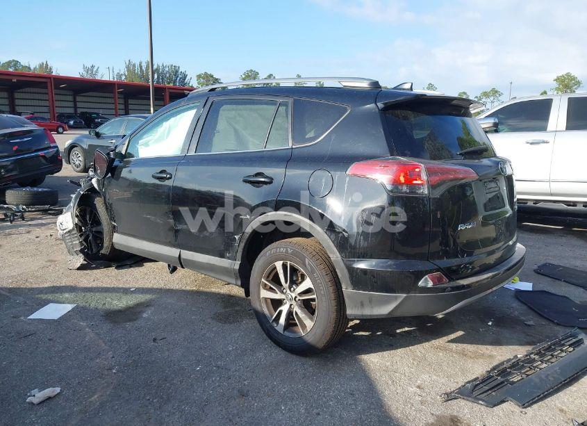 Photo 3 of 2017 Toyota Rav4 XLE (VIN 2T3WFREV1HW335616)