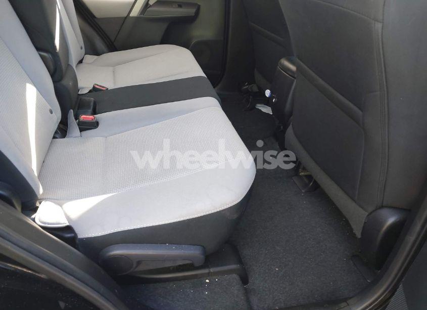 Photo 8 of 2017 Toyota Rav4 XLE (VIN 2T3WFREV1HW335616)