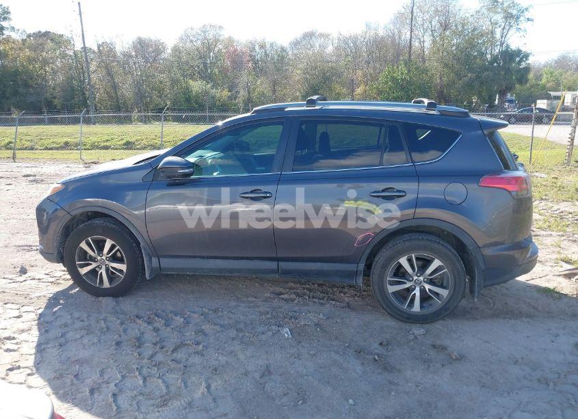 Photo 14 of 2017 Toyota Rav4 XLE (VIN 2T3WFREV1HW345742)