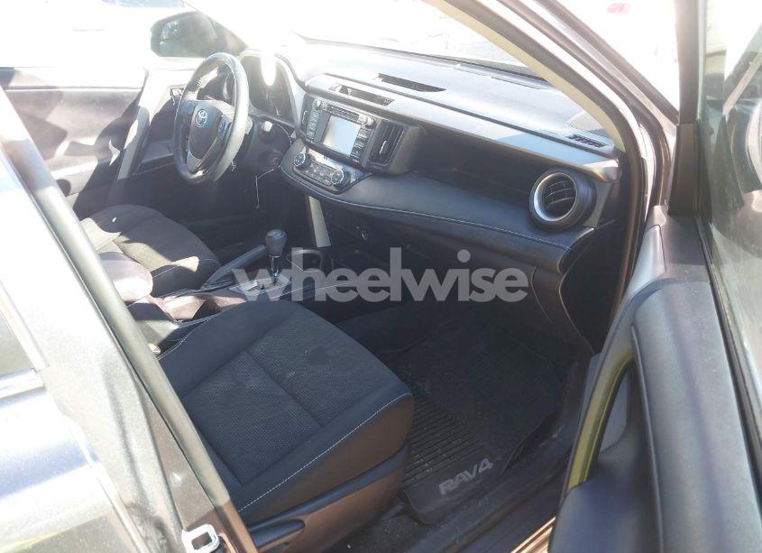 Photo 5 of 2017 Toyota Rav4 XLE (VIN 2T3WFREV1HW345742)