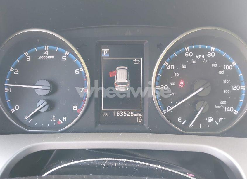 Photo 7 of 2017 Toyota Rav4 XLE (VIN 2T3WFREV1HW345742)