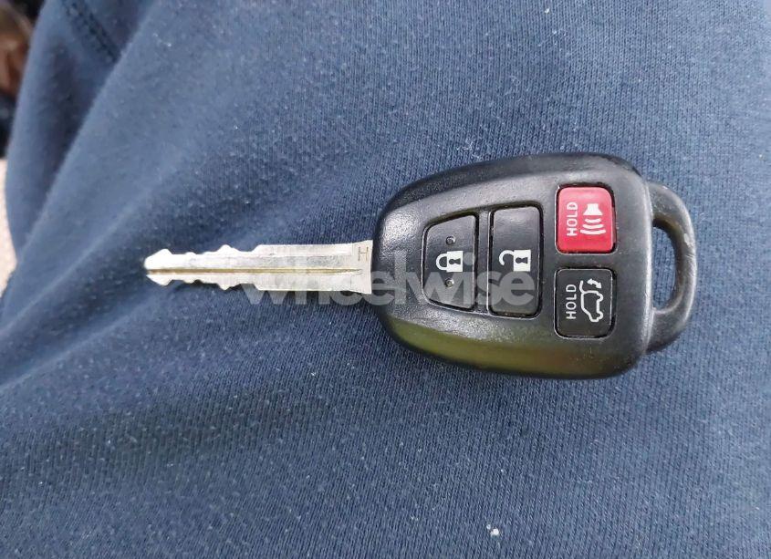 Photo 11 of 2017 Toyota Rav4 XLE (VIN 2T3WFREV1HW367059)