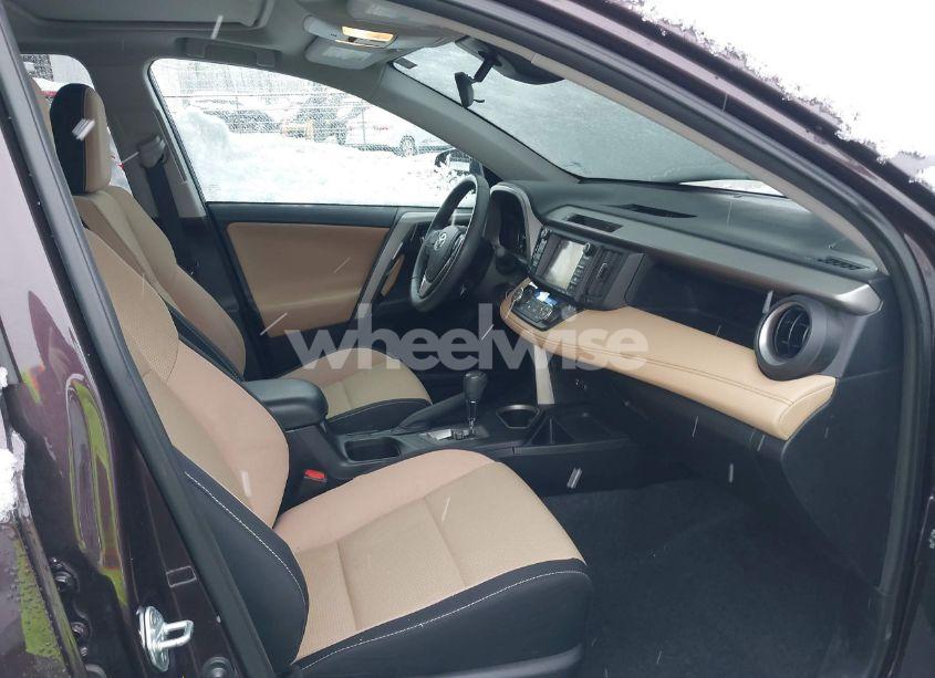 Photo 5 of 2017 Toyota Rav4 XLE (VIN 2T3WFREV1HW367059)