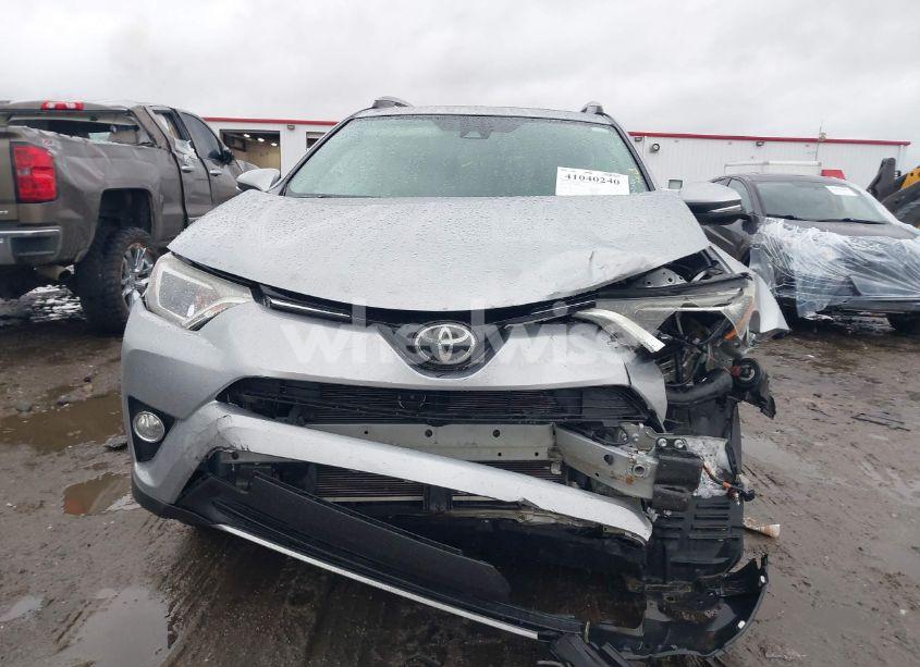 Photo 12 of 2018 Toyota Rav4 ADVENTURE/XLE (VIN 2T3WFREV1JW485490)