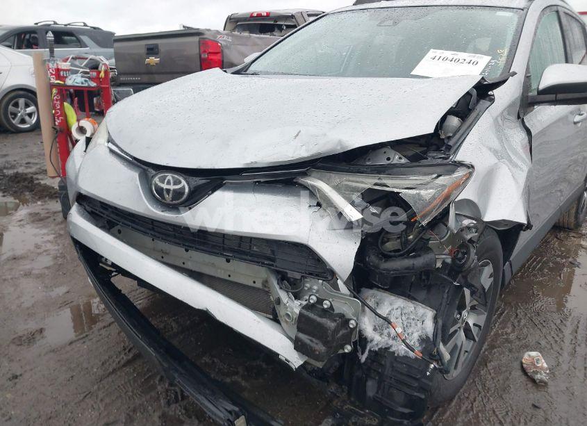 Photo 6 of 2018 Toyota Rav4 ADVENTURE/XLE (VIN 2T3WFREV1JW485490)