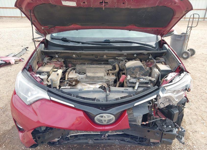 Photo 10 of 2018 Toyota Rav4 ADVENTURE/XLE (VIN 2T3WFREV1JW494254)