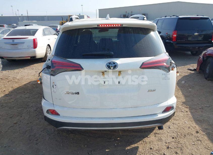 Photo 17 of 2018 Toyota Rav4 ADVENTURE/XLE (VIN 2T3WFREV1JW513384)