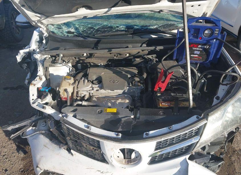 Photo 10 of 2013 Toyota Rav4 XLE (VIN 2T3WFREV2DW026280)