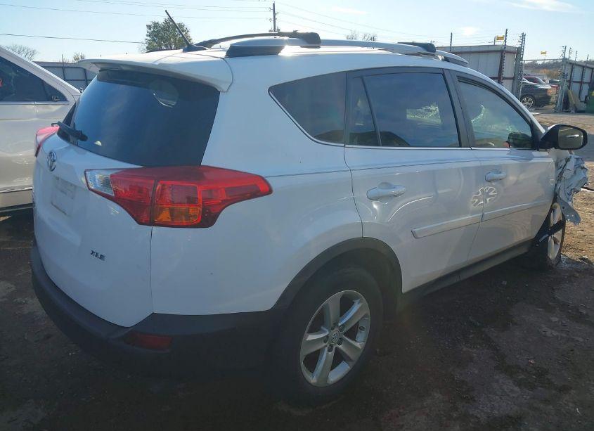 Photo 4 of 2013 Toyota Rav4 XLE (VIN 2T3WFREV2DW026280)