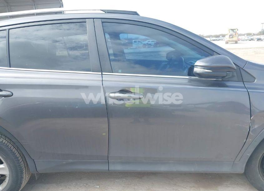 Photo 14 of 2013 Toyota Rav4 XLE (VIN 2T3WFREV2DW040132)