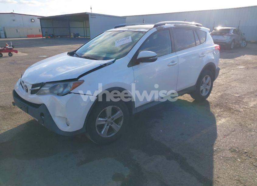Photo 2 of 2013 Toyota Rav4 XLE (VIN 2T3WFREV2DW044391)