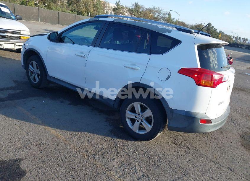 Photo 3 of 2013 Toyota Rav4 XLE (VIN 2T3WFREV2DW044391)