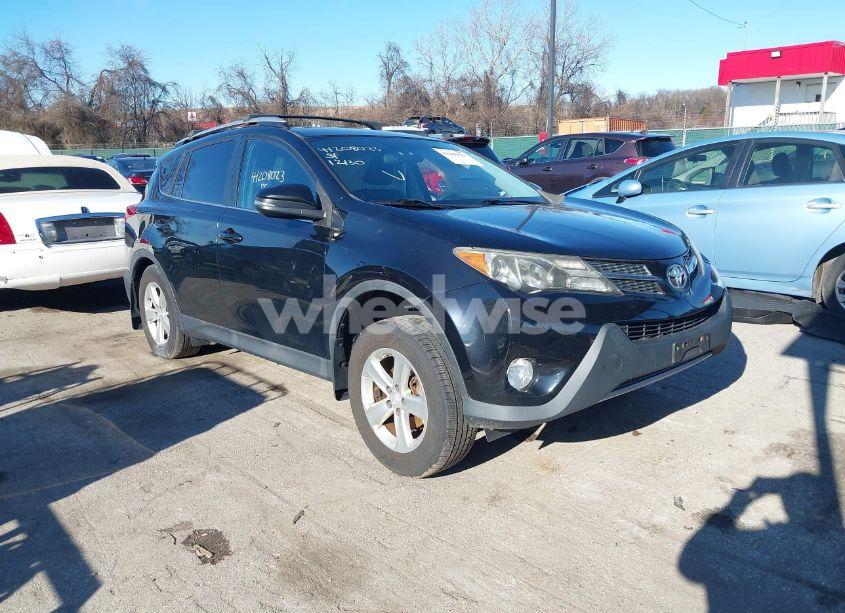 2013 Toyota Rav4 XLE (VIN 2T3WFREV2DW057321) main photo