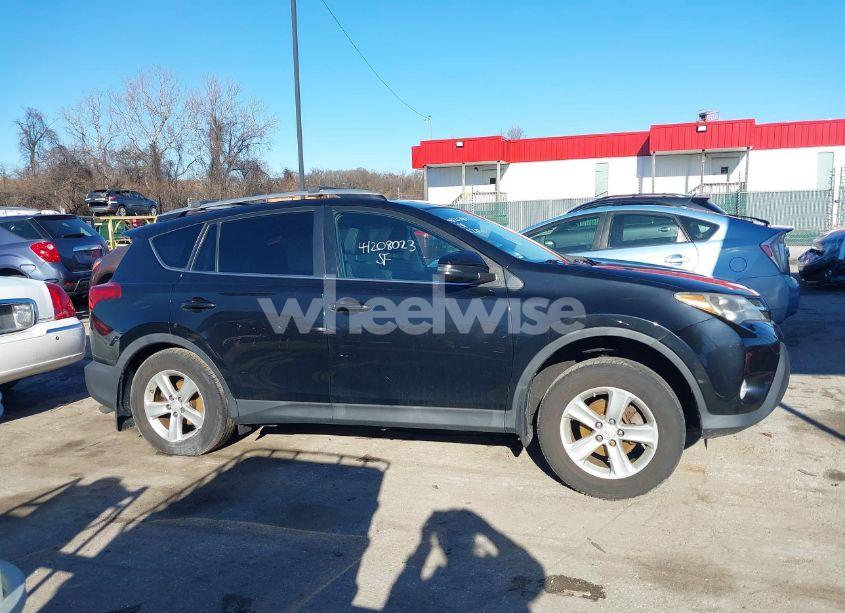 Photo 13 of 2013 Toyota Rav4 XLE (VIN 2T3WFREV2DW057321)