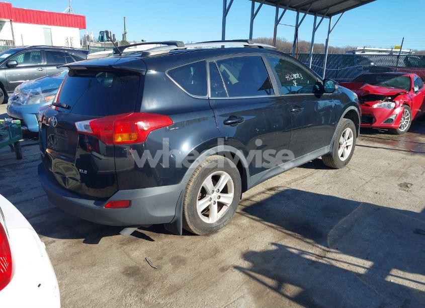 Photo 4 of 2013 Toyota Rav4 XLE (VIN 2T3WFREV2DW057321)