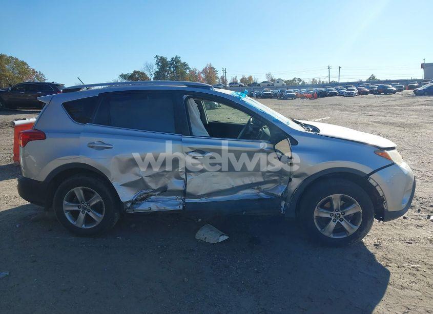 Photo 13 of 2015 Toyota Rav4 XLE (VIN 2T3WFREV2FW190406)