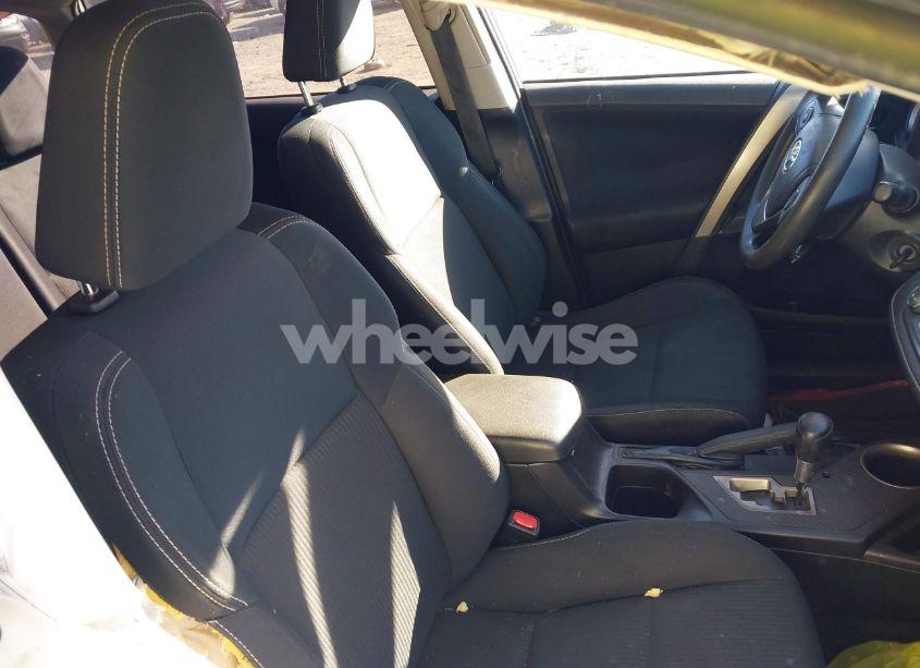 Photo 5 of 2015 Toyota Rav4 XLE (VIN 2T3WFREV2FW190406)