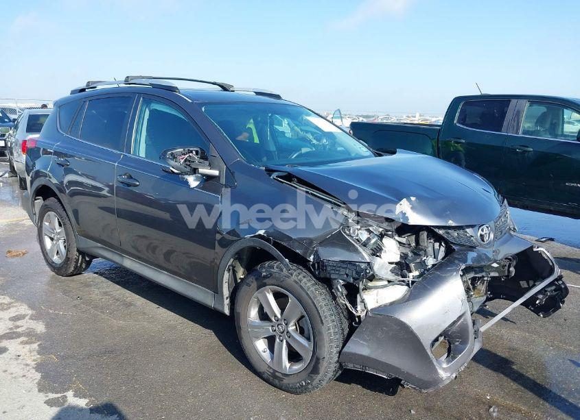 2015 Toyota Rav4 XLE (VIN 2T3WFREV2FW193368) main photo