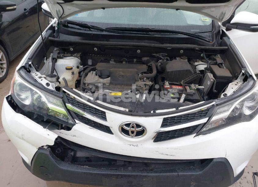 Photo 10 of 2015 Toyota Rav4 XLE (VIN 2T3WFREV2FW197453)