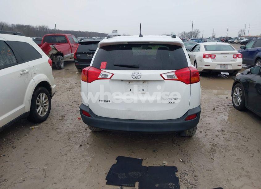 Photo 16 of 2015 Toyota Rav4 XLE (VIN 2T3WFREV2FW197453)