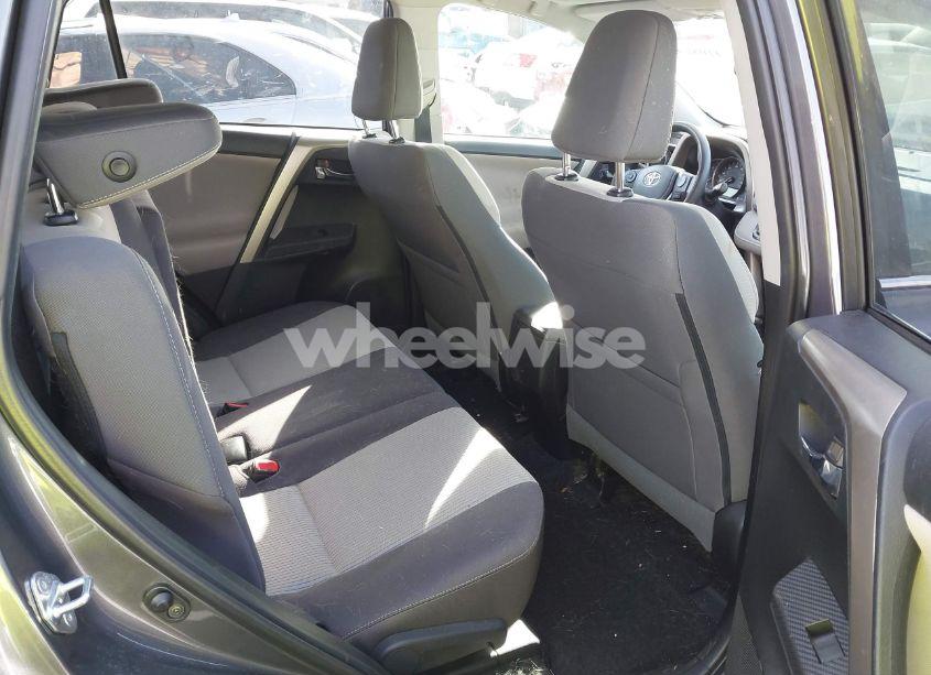 Photo 8 of 2015 Toyota Rav4 XLE (VIN 2T3WFREV2FW216177)