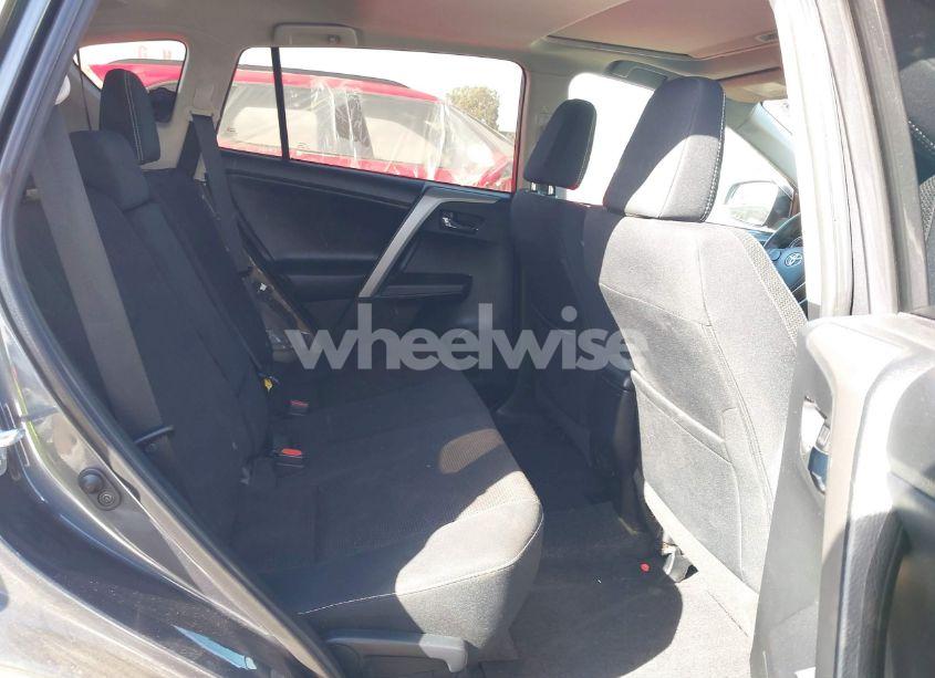 Photo 8 of 2016 Toyota Rav4 XLE (VIN 2T3WFREV2GW262268)