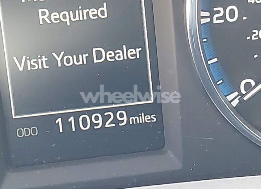 Photo 15 of 2016 Toyota Rav4 XLE (VIN 2T3WFREV2GW266997)