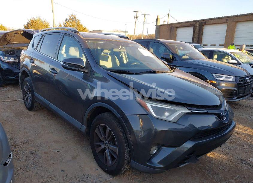 2016 Toyota Rav4 XLE (VIN 2T3WFREV2GW274758) main photo