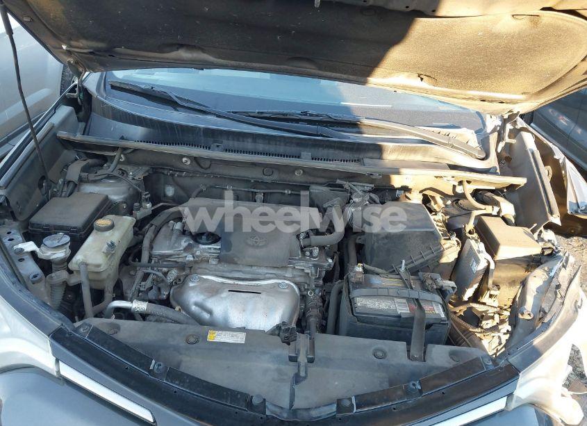 Photo 10 of 2016 Toyota Rav4 XLE (VIN 2T3WFREV2GW274758)