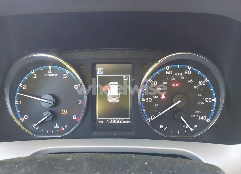 Photo 7 of 2016 Toyota Rav4 XLE (VIN 2T3WFREV2GW274758)