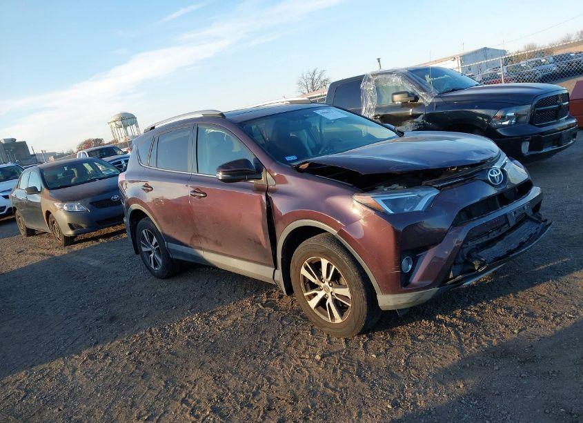 Photo 13 of 2016 Toyota Rav4 XLE (VIN 2T3WFREV2GW285243)