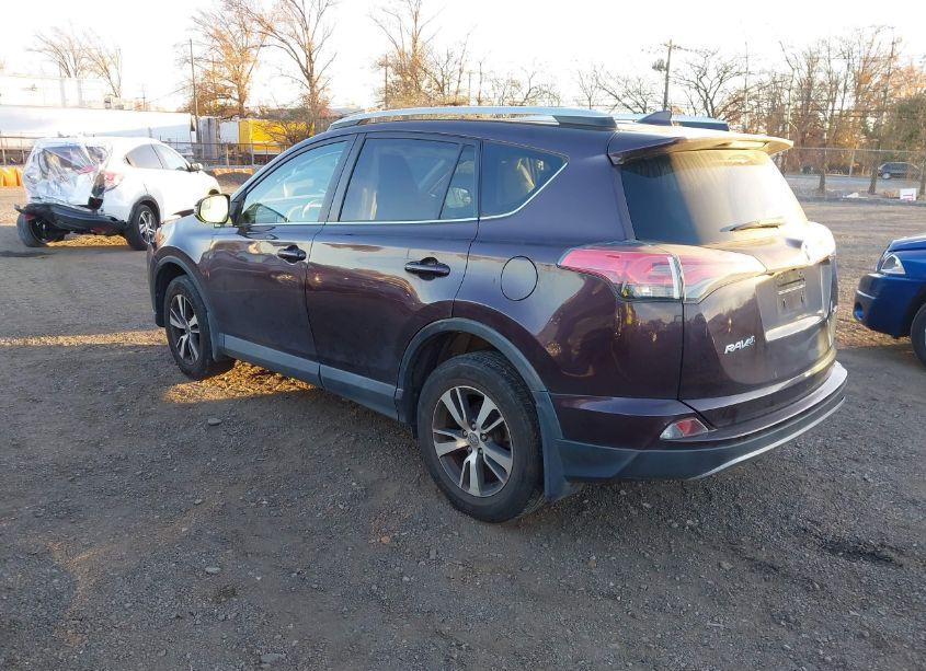 Photo 3 of 2016 Toyota Rav4 XLE (VIN 2T3WFREV2GW285243)