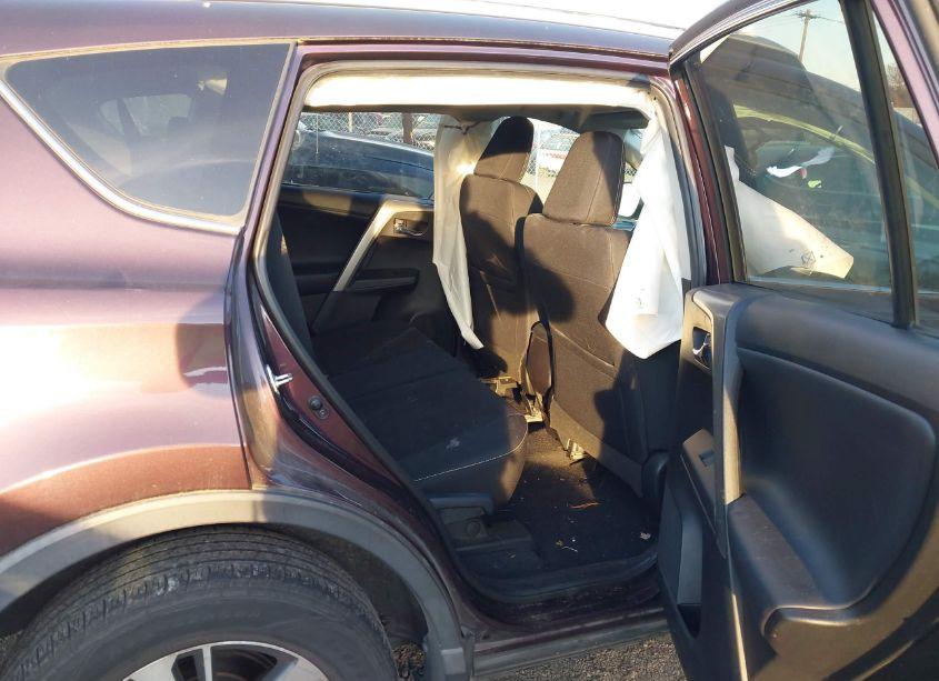 Photo 8 of 2016 Toyota Rav4 XLE (VIN 2T3WFREV2GW285243)