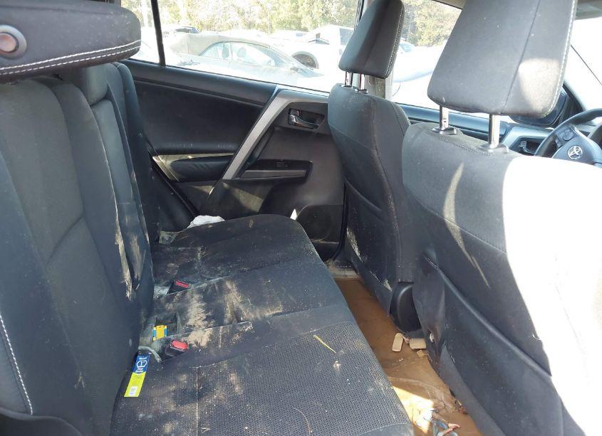 Photo 8 of 2016 Toyota Rav4 XLE (VIN 2T3WFREV2GW295576)