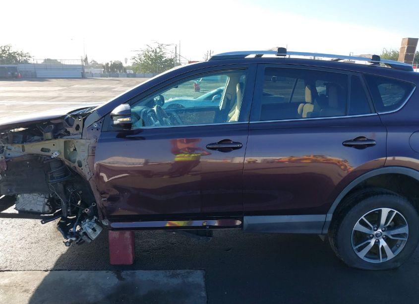 Photo 15 of 2016 Toyota Rav4 XLE (VIN 2T3WFREV2GW297912)