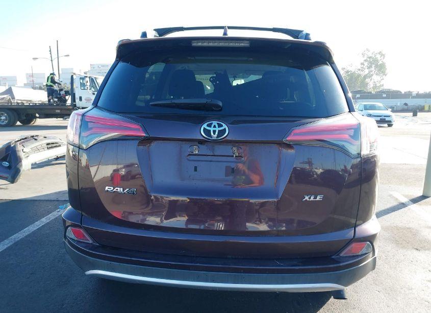 Photo 17 of 2016 Toyota Rav4 XLE (VIN 2T3WFREV2GW297912)