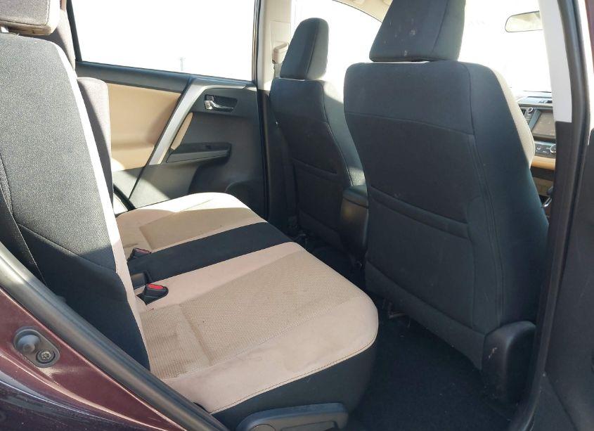 Photo 8 of 2016 Toyota Rav4 XLE (VIN 2T3WFREV2GW297912)