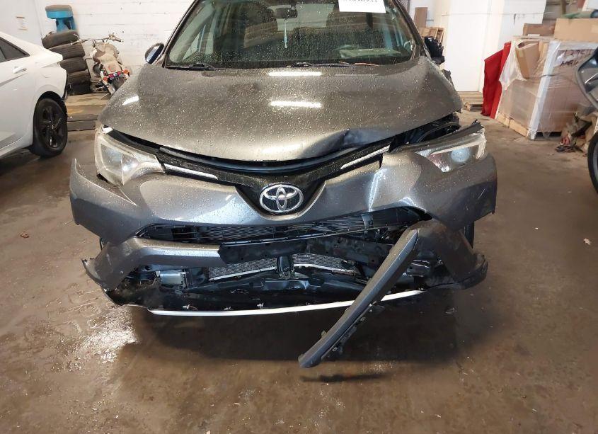 Photo 6 of 2016 Toyota Rav4 XLE (VIN 2T3WFREV2GW306446)