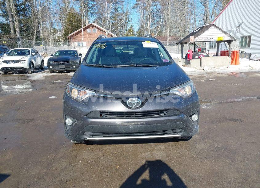 Photo 13 of 2016 Toyota Rav4 XLE (VIN 2T3WFREV2GW309914)
