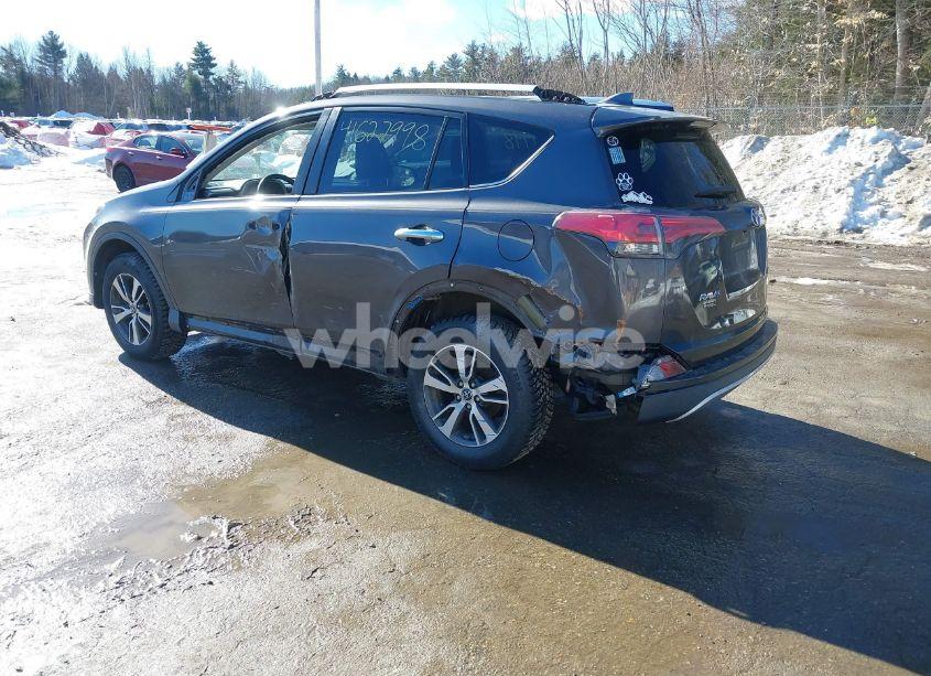 Photo 3 of 2016 Toyota Rav4 XLE (VIN 2T3WFREV2GW309914)