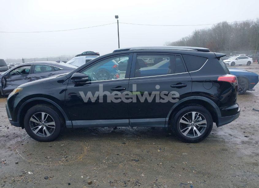 Photo 15 of 2017 Toyota Rav4 XLE (VIN 2T3WFREV2HW345071)