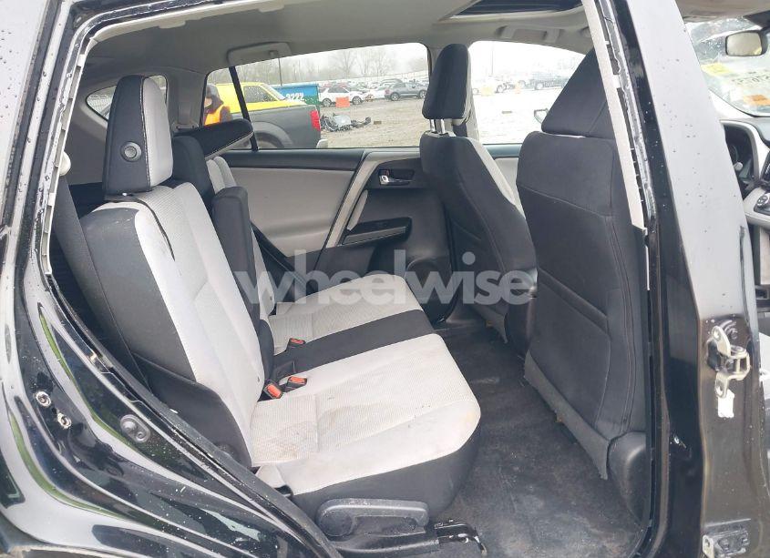 Photo 8 of 2017 Toyota Rav4 XLE (VIN 2T3WFREV2HW345071)