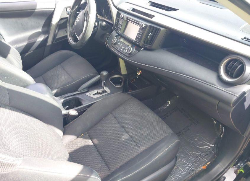 Photo 5 of 2017 Toyota Rav4 XLE (VIN 2T3WFREV2HW366759)