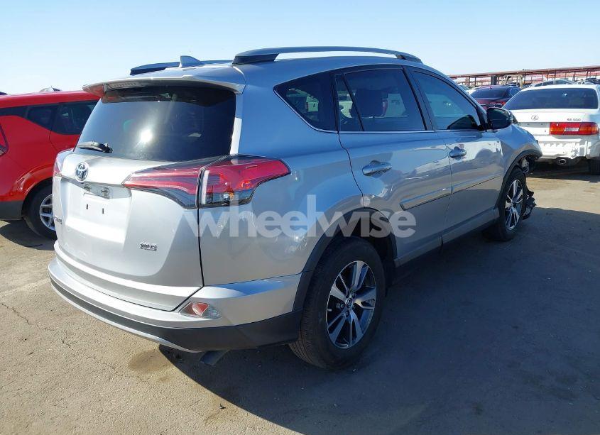 Photo 4 of 2017 Toyota Rav4 XLE (VIN 2T3WFREV2HW405480)