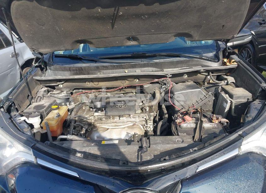 Photo 10 of 2018 Toyota Rav4 ADVENTURE/XLE (VIN 2T3WFREV2JW412192)