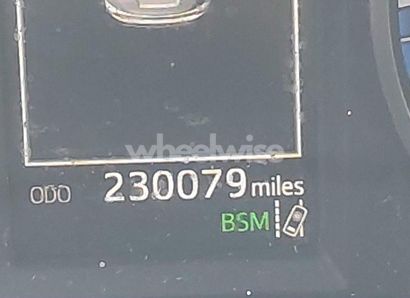 Photo 15 of 2018 Toyota Rav4 ADVENTURE/XLE (VIN 2T3WFREV2JW412192)