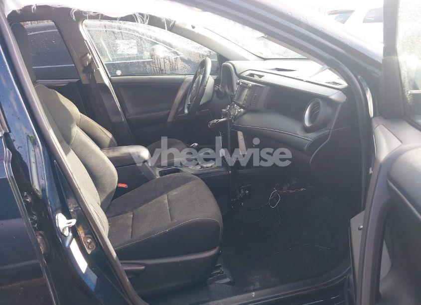 Photo 5 of 2018 Toyota Rav4 ADVENTURE/XLE (VIN 2T3WFREV2JW412192)