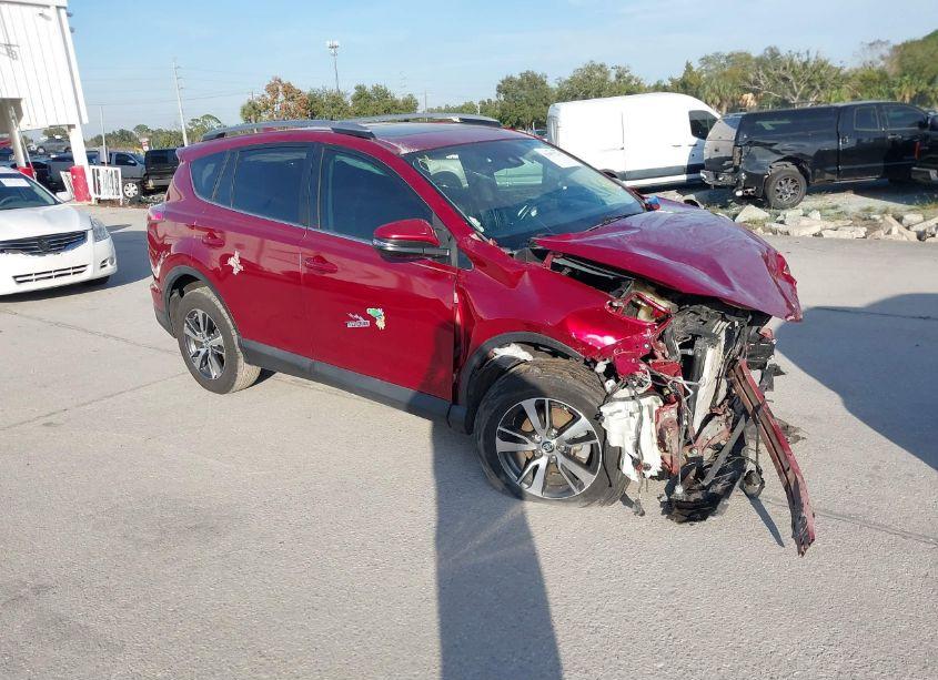 2018 Toyota Rav4 ADVENTURE/XLE (VIN 2T3WFREV2JW506136) main photo