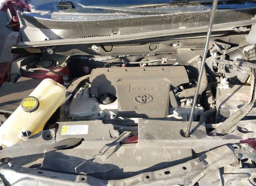 Photo 10 of 2018 Toyota Rav4 ADVENTURE/XLE (VIN 2T3WFREV2JW506136)